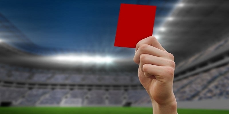 Giới thiệu thẻ đỏ trong bóng đá