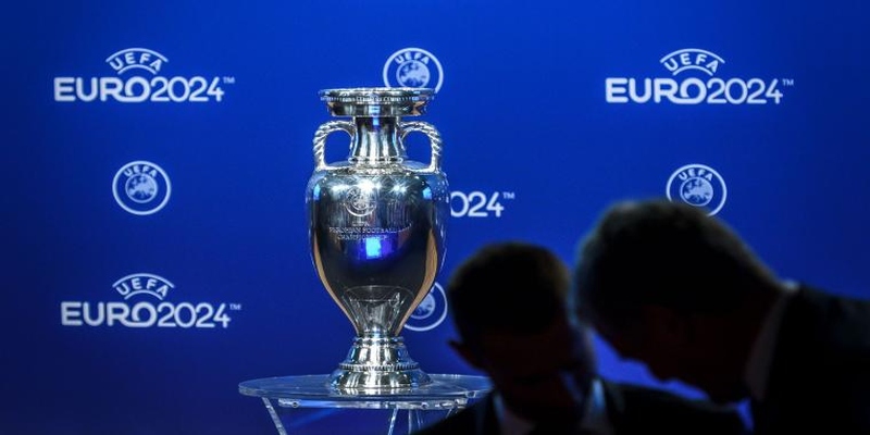 Chia sẻ cách xem tin tức bóng đá trên diễn đàn EURO 2024